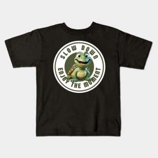 Turtley Hilarious: Slow Down, Says the Turtle Kids T-Shirt